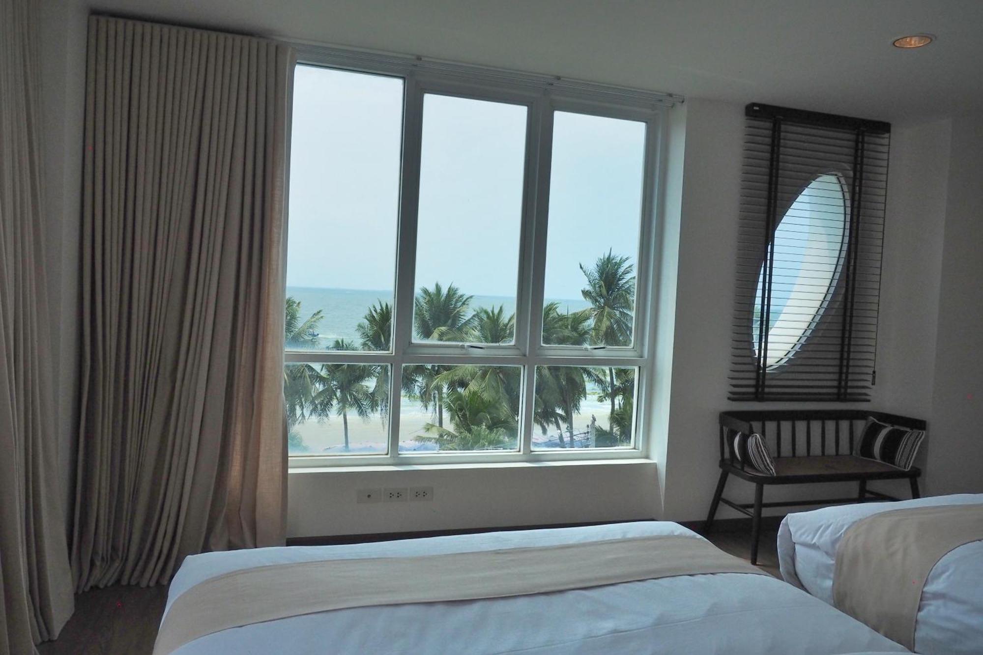 The Beach Bangsaen By Thanthita Next To Wonnapa Beach Free Disney Plus Eksteriør bilde