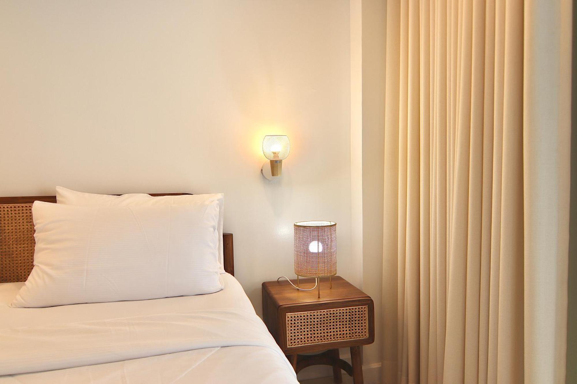 The Beach Bangsaen By Thanthita Next To Wonnapa Beach Free Disney Plus Eksteriør bilde