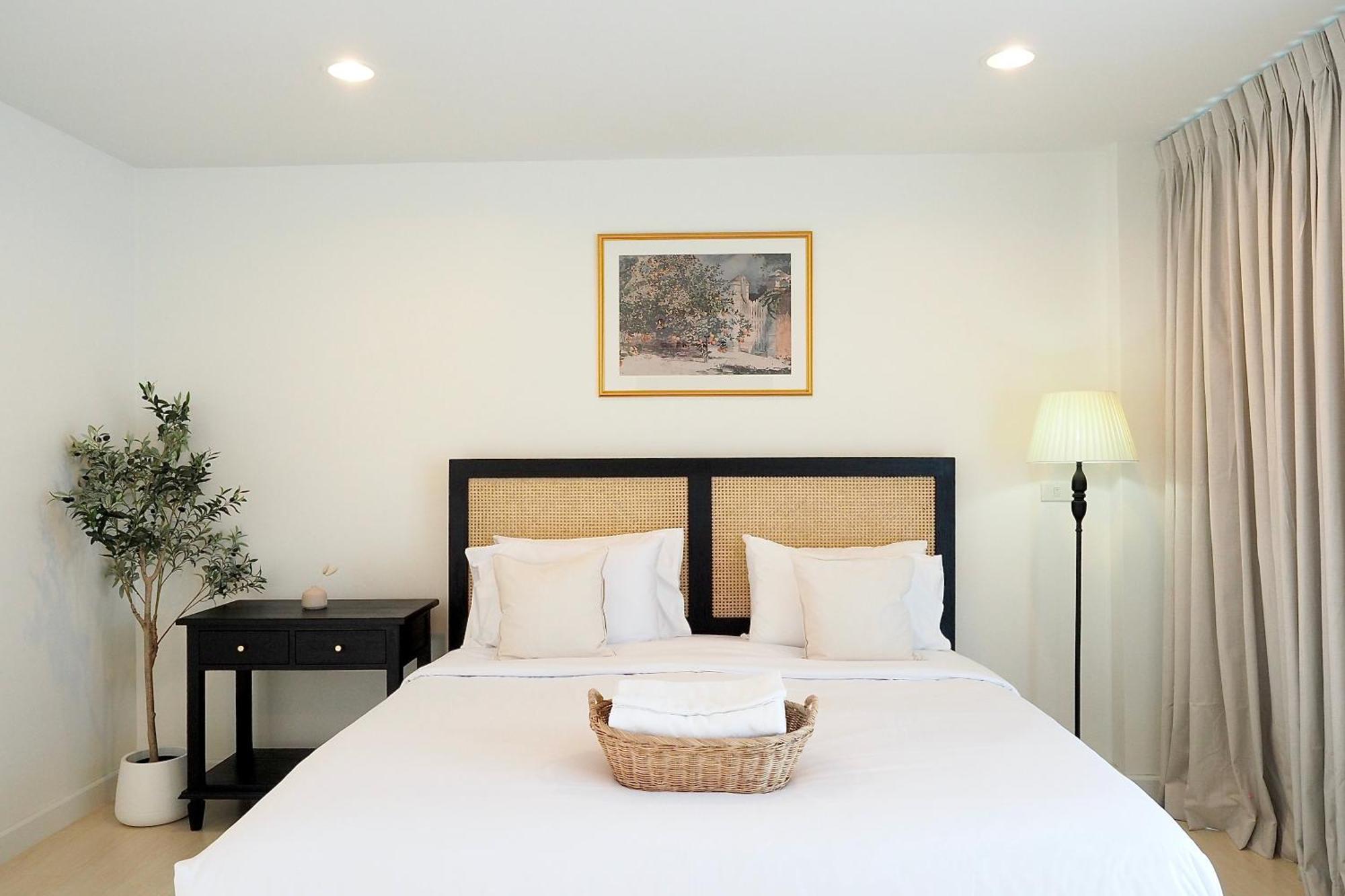 The Beach Bangsaen By Thanthita Next To Wonnapa Beach Free Disney Plus Eksteriør bilde