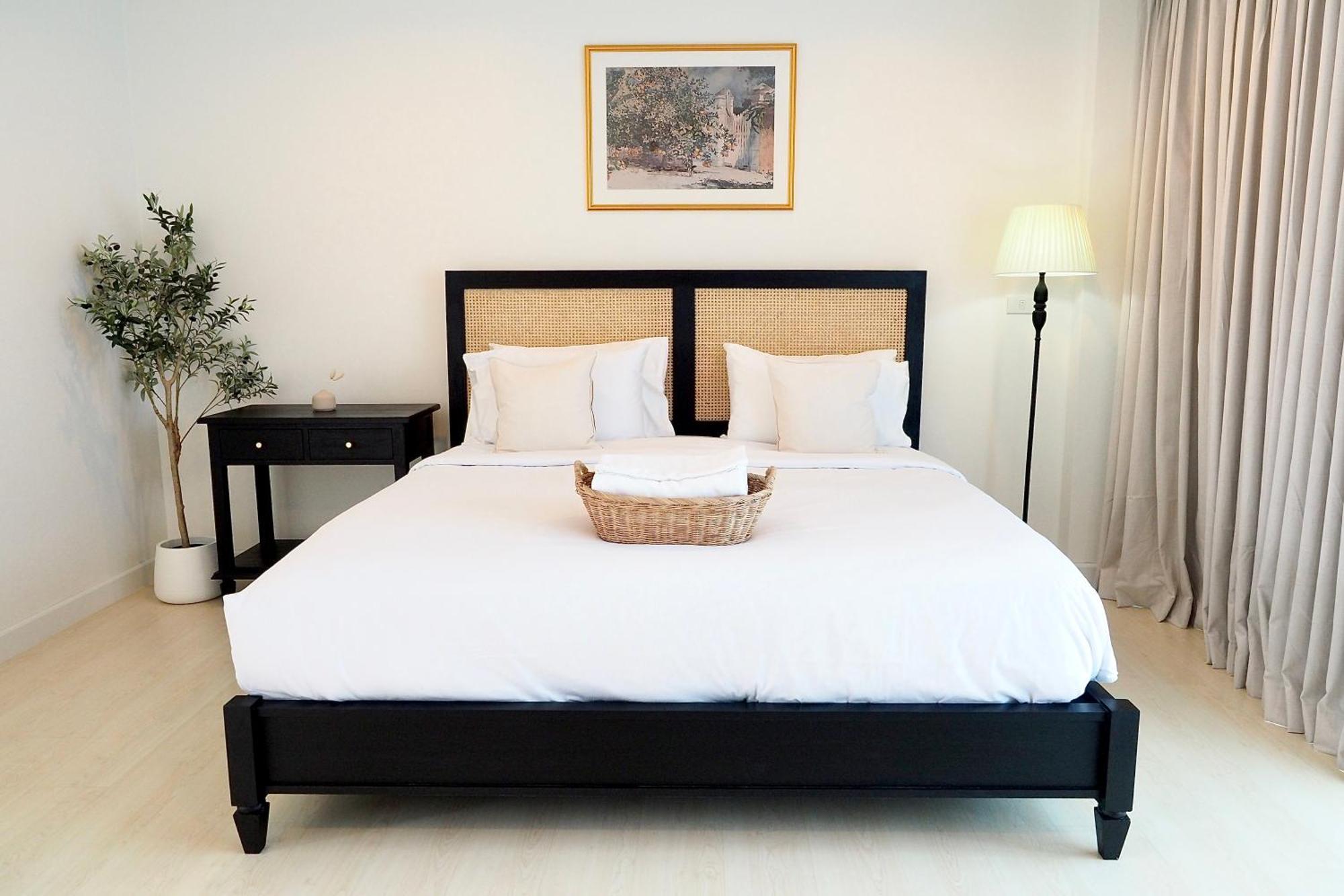 The Beach Bangsaen By Thanthita Next To Wonnapa Beach Free Disney Plus Eksteriør bilde