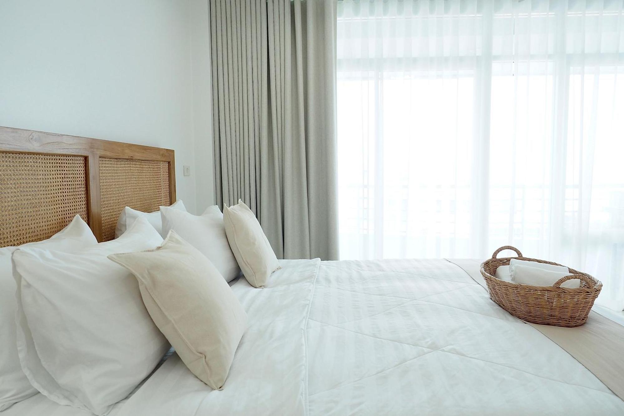 The Beach Bangsaen By Thanthita Next To Wonnapa Beach Free Disney Plus Eksteriør bilde